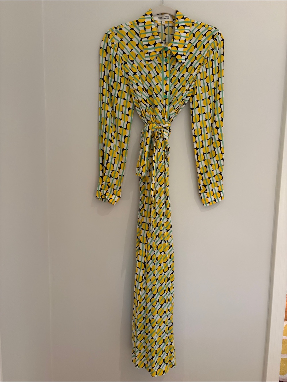 Diane Von Furstenberg Tori Dress Size Small. Like new.